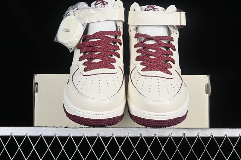 All categories Nk Air Force 1 Air Force series Nk Air Force 1 Mid Air Force mid-top Nk Air Force 1'07 Mid burgundy pearlescent small hook Air Force One mid-top casual sneakers SG2356-803